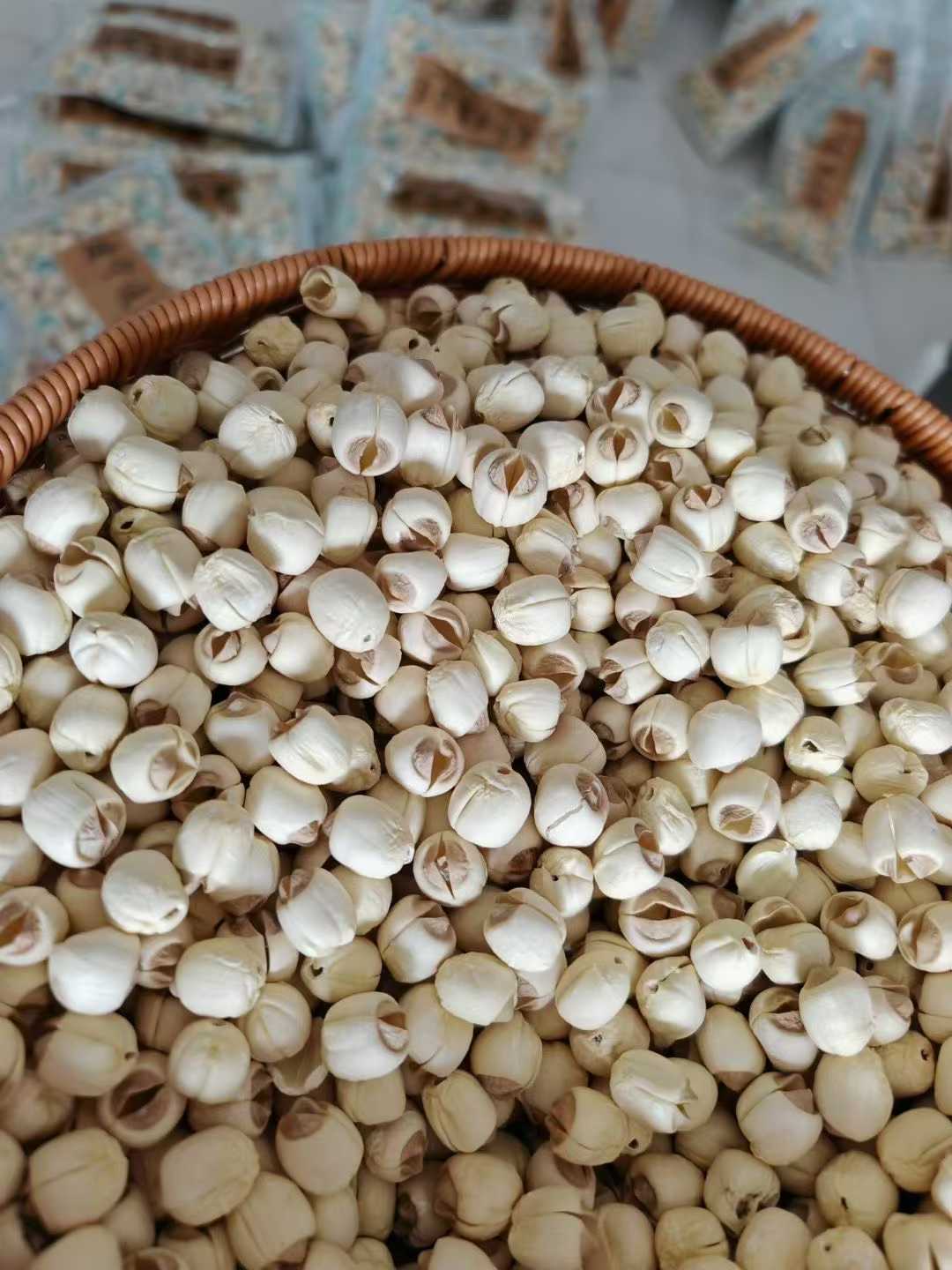 正宗建宁本地莲子 建宁莲子农户精选 通心白莲子500克 ｜ Authentic Jianning Lotus Seeds - Premium White Lotus Seeds with Core 500g